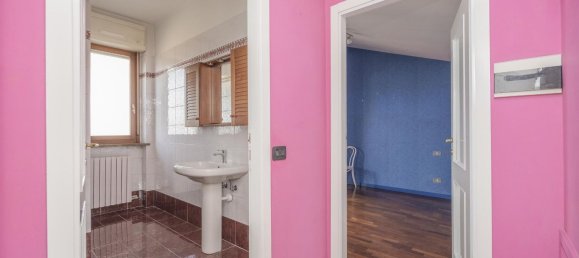 Квартира с 3 спальнями в Грульяско, Италия № 333850 31