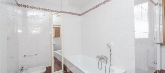 Квартира с 3 спальнями в Грульяско, Италия № 333850 32