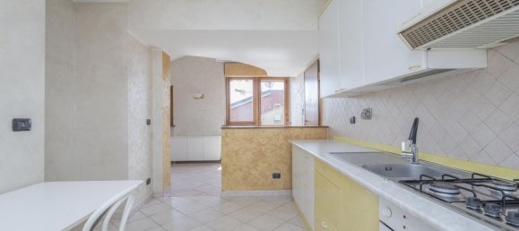 Квартира с 3 спальнями в Грульяско, Италия № 333850 11