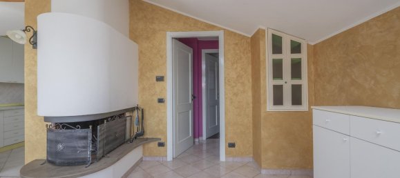 Квартира с 3 спальнями в Грульяско, Италия № 333850 7