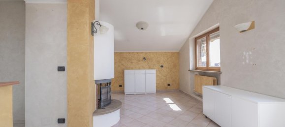 Квартира с 3 спальнями в Грульяско, Италия № 333850 5