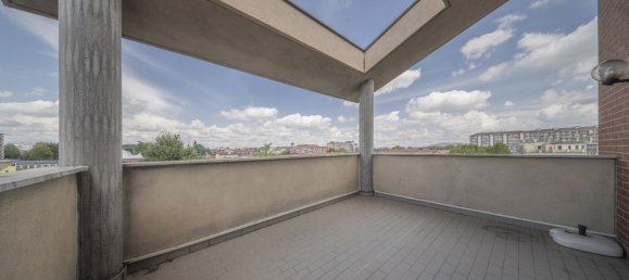 Квартира с 3 спальнями в Грульяско, Италия № 333850 25