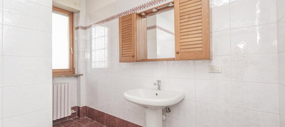 Квартира с 3 спальнями в Грульяско, Италия № 333850 35