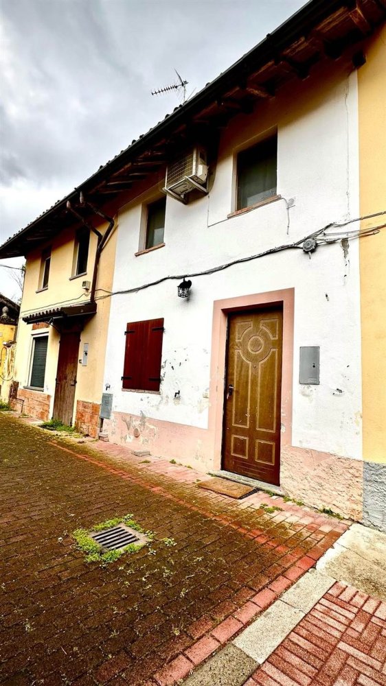 2-salle Maison à Tromello, Italy No. 332694