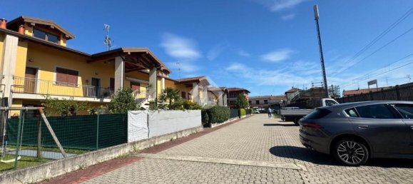 3 rooms Apartment in Suno, Italy No. 288569 64