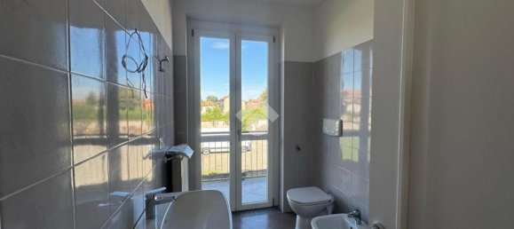 3 rooms Apartment in Suno, Italy No. 288569 5