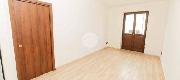 1 bedroom Apartment in Volpiano, Italy No. 292456 2