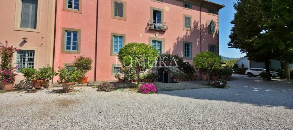 40 bedrooms Villa in Capannori, Italy No. 375518 18