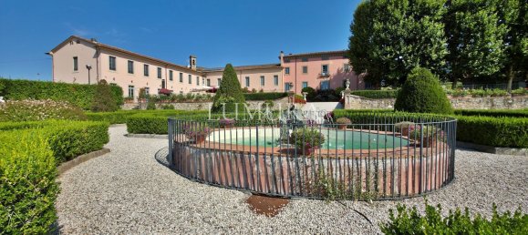 40 bedrooms Villa in Capannori, Italy No. 375518 15