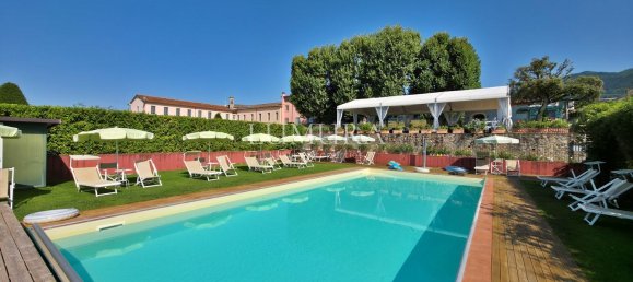 40 bedrooms Villa in Capannori, Italy No. 375518 10