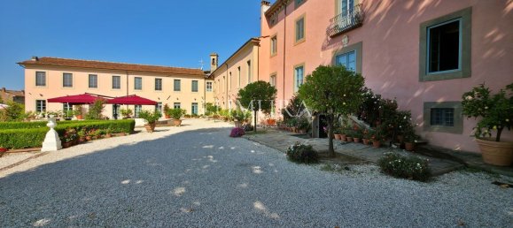 40 bedrooms Villa in Capannori, Italy No. 375518 17