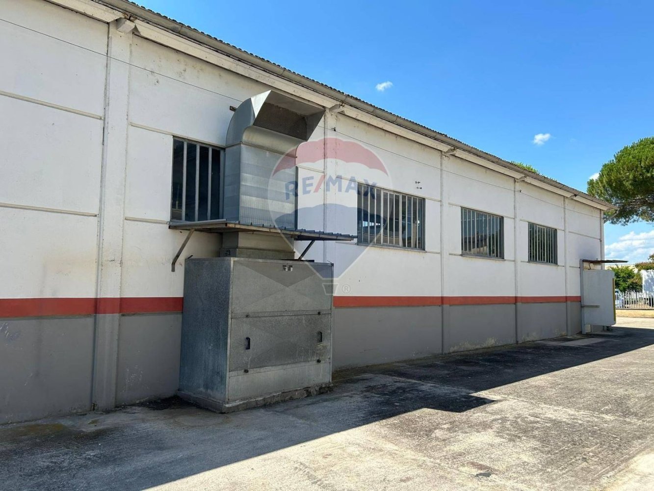 480m² Commercial property in Torgiano, Italy No. 339289