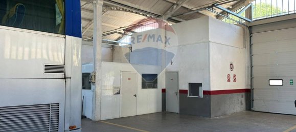 480m² Commercial property in Torgiano, Italy No. 339289 4