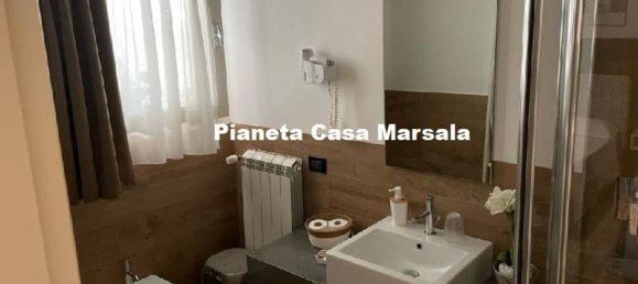 Квартира с 6 комнатами в Марсала, Италия № 159555 15