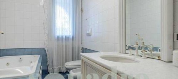 6 rooms House in Forlì, Italy No. 110662 17