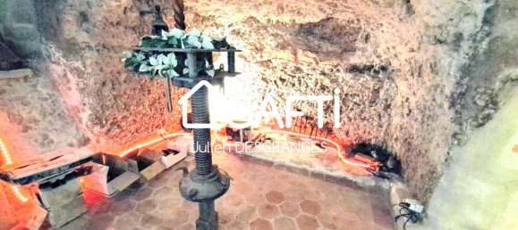 5 bedrooms House in Amboise, France No. 70658 7