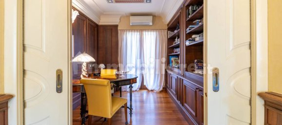 3 bedrooms Penthouse in Corciano, Italy No. 129705 10