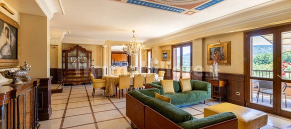 3 bedrooms Penthouse in Corciano, Italy No. 129705 4