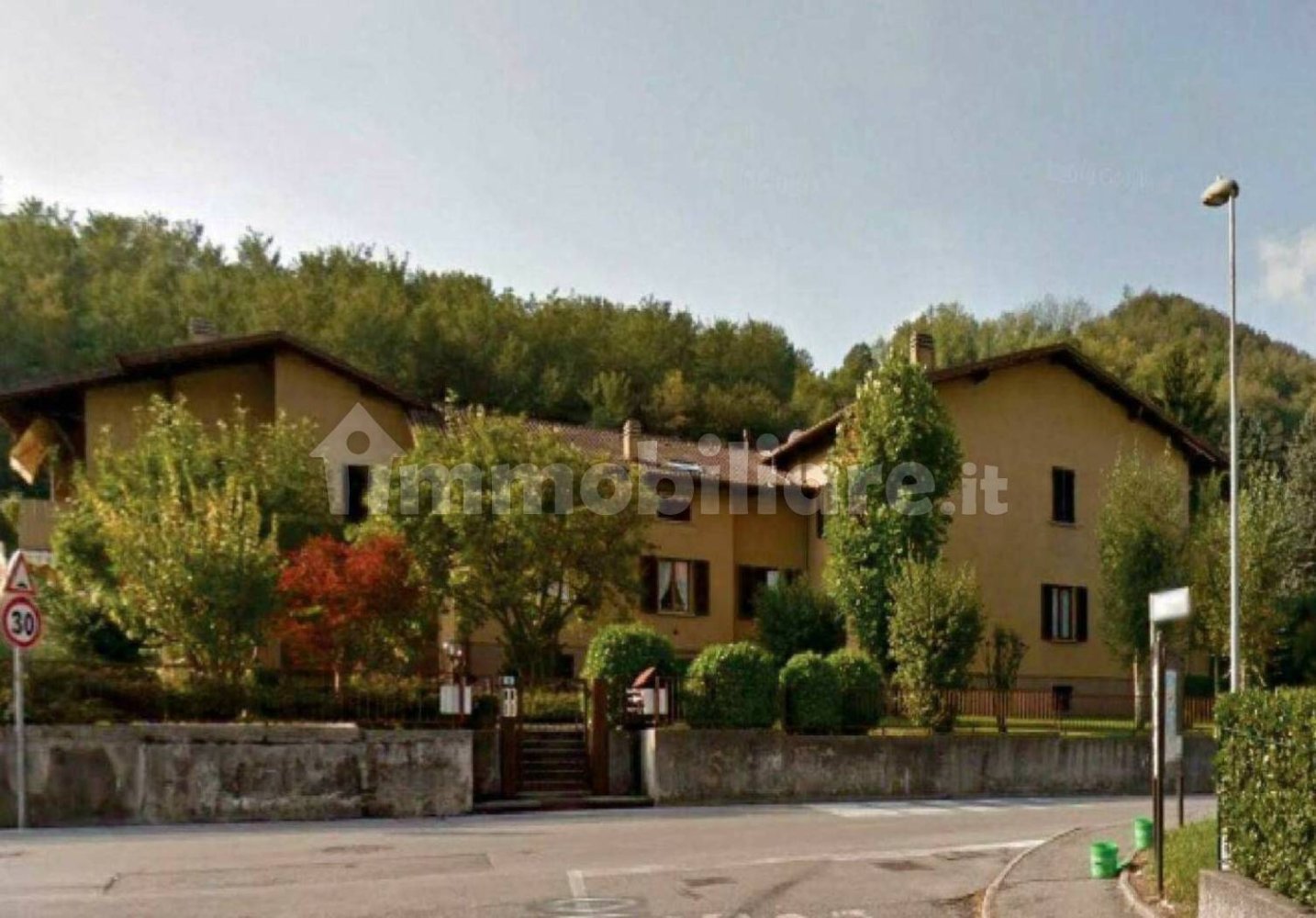 Склад с 1 комнатой в Ла Валлетта Брианца, Италия № 285579