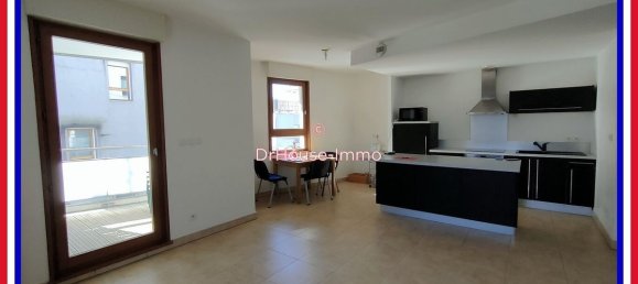 2 bedrooms Apartment in Grenoble, France No. 193548 3