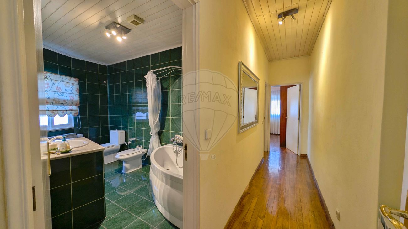 4 bedrooms House in Ervedosa do Douro, Portugal No. 171418