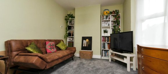 2 bedrooms House in Kenley, United Kingdom No. 8034 15