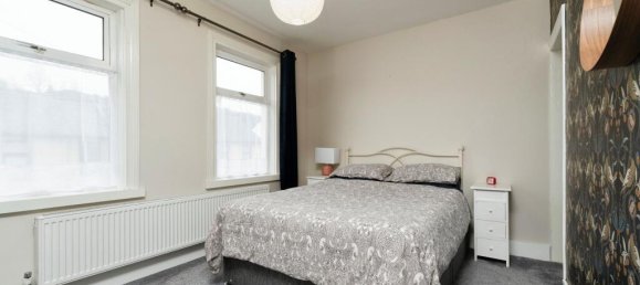 2 bedrooms House in Kenley, United Kingdom No. 8034 7