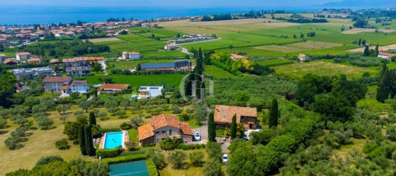 4 bedrooms Villa in Lazise, Italy No. 227672 21