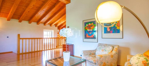 4 bedrooms Villa in Lazise, Italy No. 227672 2