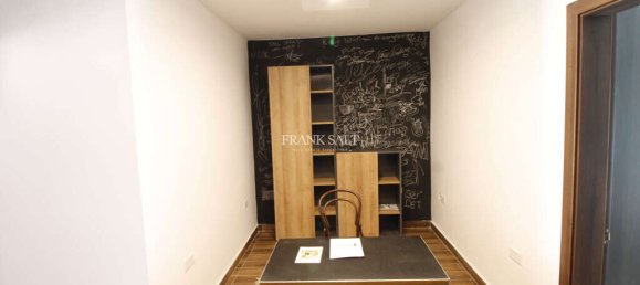 2 chambres Penthouse à Gzira, Malta No. 9605 18