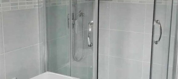 Apartamento de 3 habitaciónes en Florence, Italy No. 289684 8