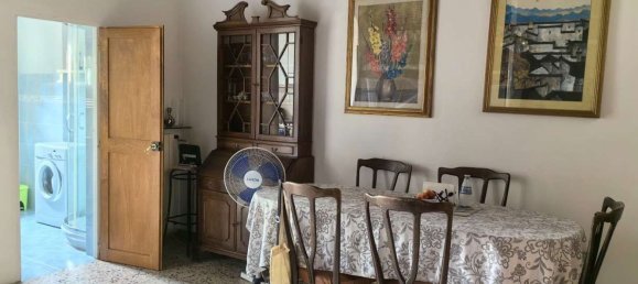 Apartamento de 3 habitaciónes en Florence, Italy No. 289684 2