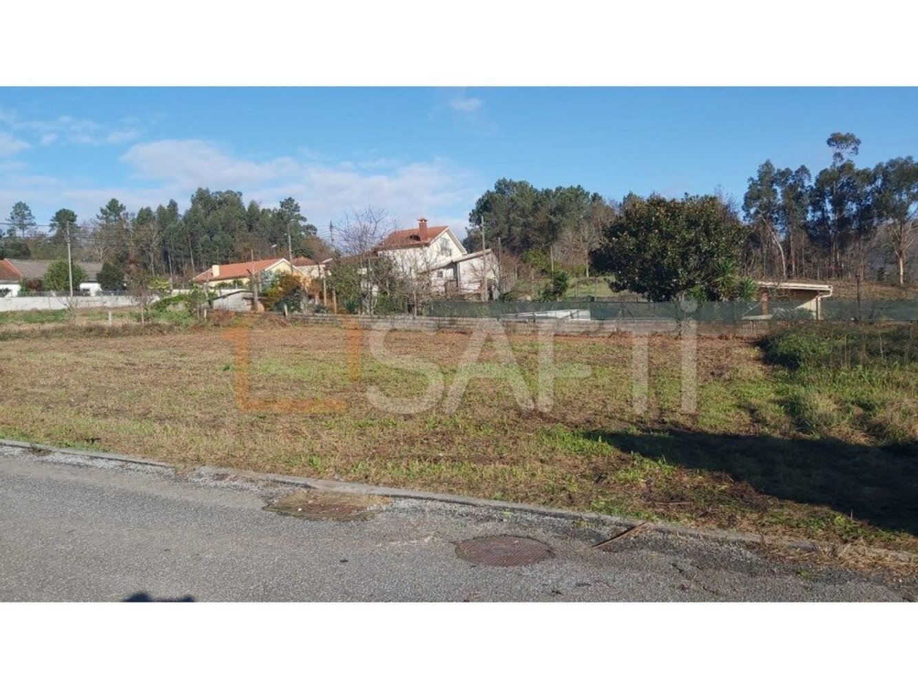1000m² Land in Vila Verde, Portugal No. 33427