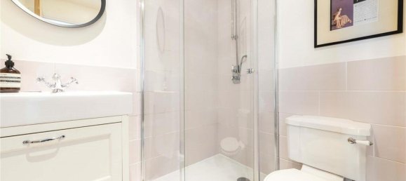 2 bedrooms Apartment in London, United Kingdom No. 12818 7