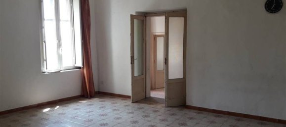 7 غرف نوم شقة في Salerno, Italy رقم 360009 4