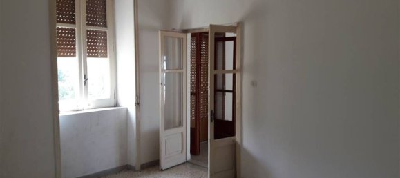 7 غرف نوم شقة في Salerno, Italy رقم 360009 8