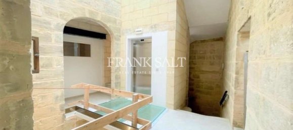 مكتب في Mosta, Malta 586متر مربع رقم 12143 55