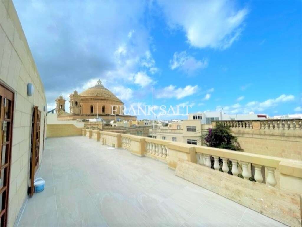  مكتب في Mosta, Malta 586متر مربع رقم 12143