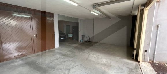 Villa de 4 habitaciónes en Cerignola, Italy No. 24973 11