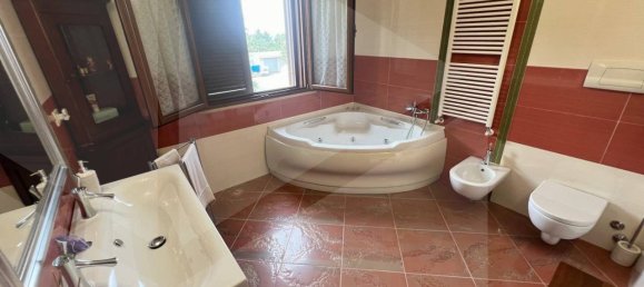 Villa de 4 habitaciónes en Cerignola, Italy No. 24973 14