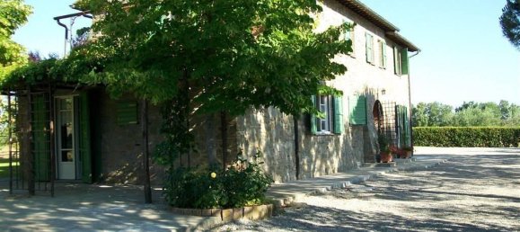 Дом с 15 комнатами в Кортона, Италия № 26276 26