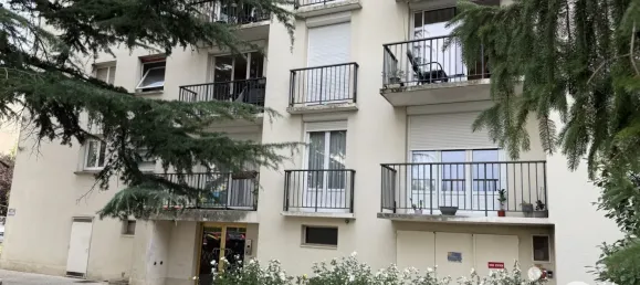 Квартира с 1 спальней в Жуэ-ле-Тур, Франция № 321874 9