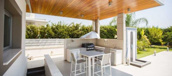 4 bedrooms House in Agios Tychonas, Cyprus No. 7345 11