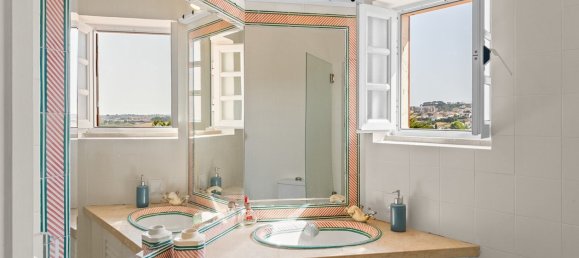 5 bedrooms Villa in Sesimbra, Portugal No. 324417 26