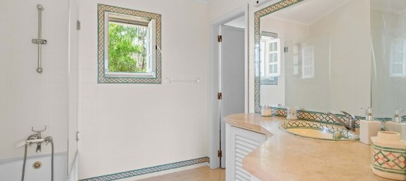 5 bedrooms Villa in Sesimbra, Portugal No. 324417 30