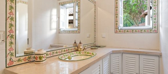 5 bedrooms Villa in Sesimbra, Portugal No. 324417 17