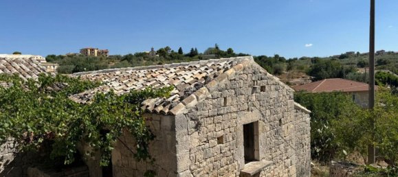 Дом с 4 спальнями в Модика, Италия № 321117 21