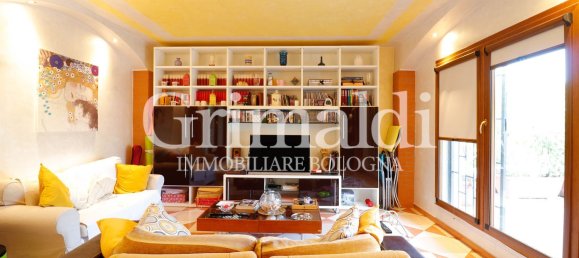 6-salle Appartement à Bologna, Italy No. 58324 8