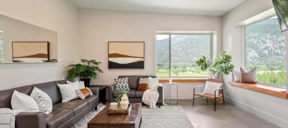 4 Schlafzimmer Haus in British Columbia, Canada, Nr. 1095 3