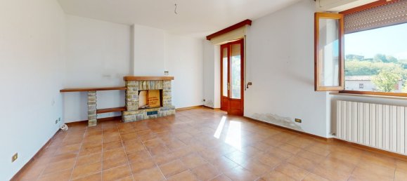 4 غرف نوم منزل في Barga, Italy رقم 296946 15